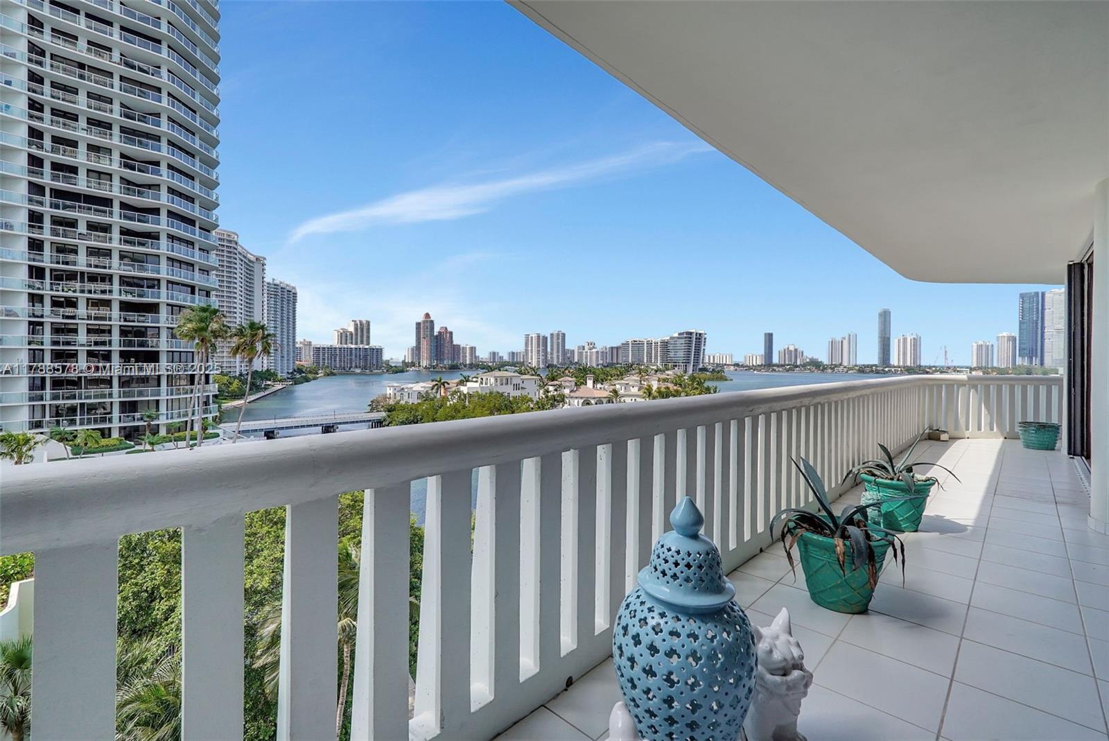 3000 Island Blvd # 706