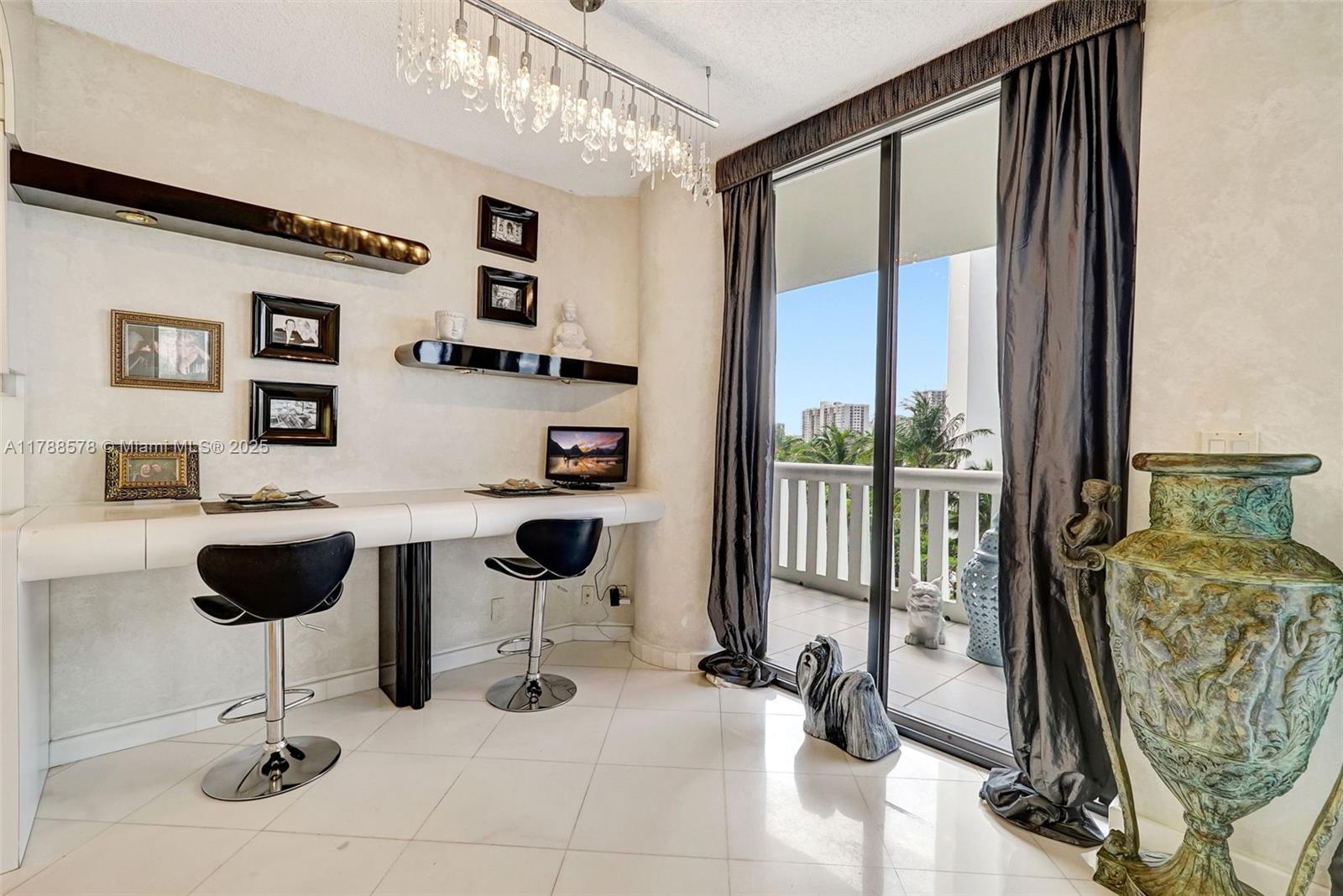 3000 Island Blvd # 706