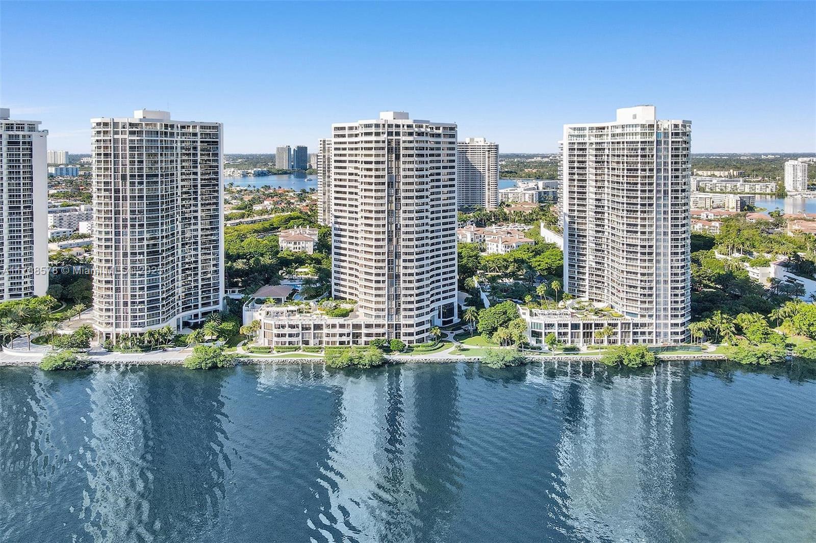 3000 Island Blvd # 706