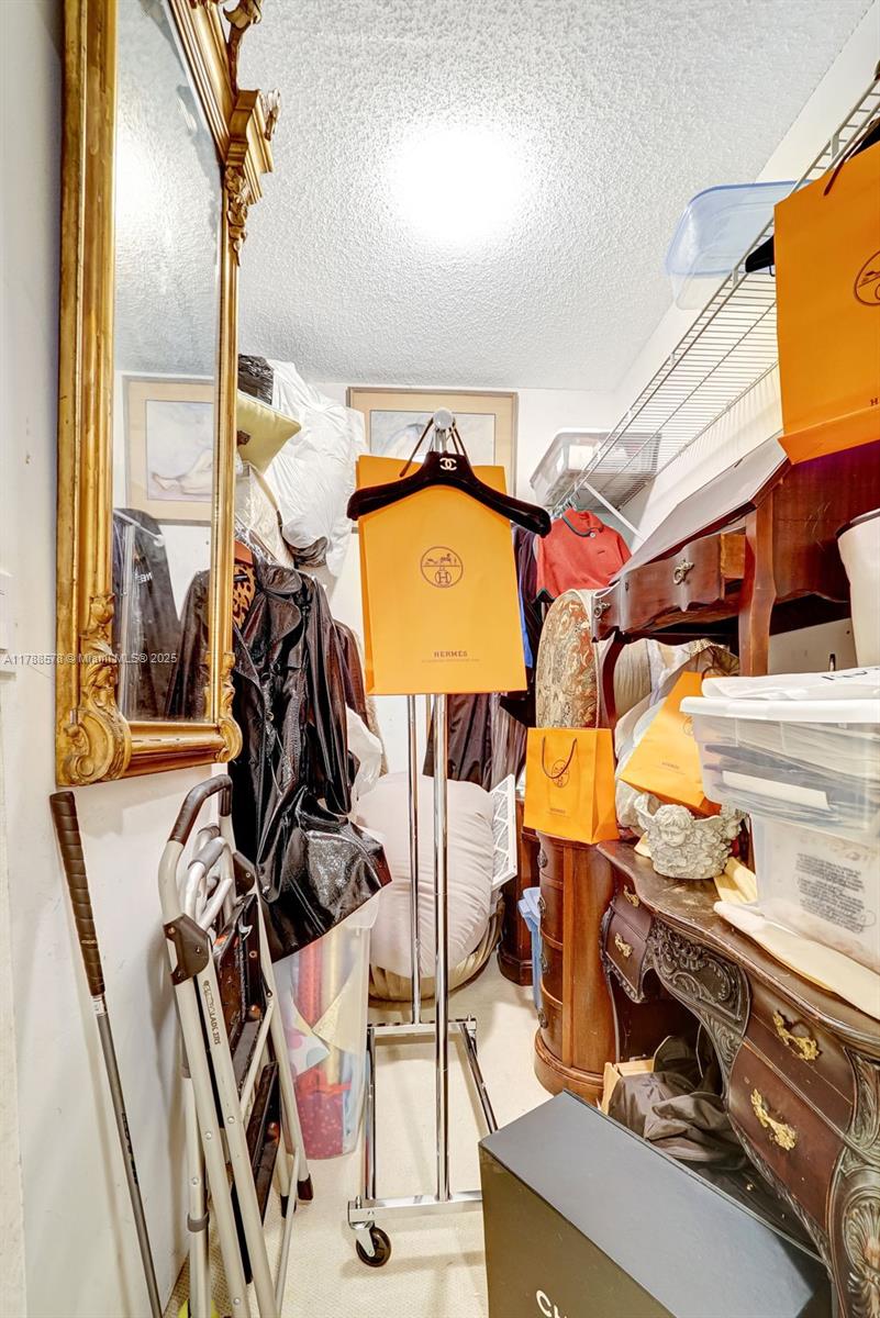 3000 Island Blvd # 706