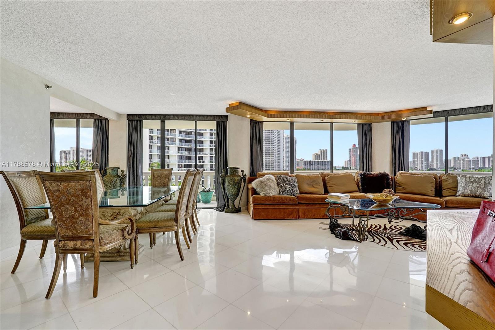 3000 Island Blvd # 706