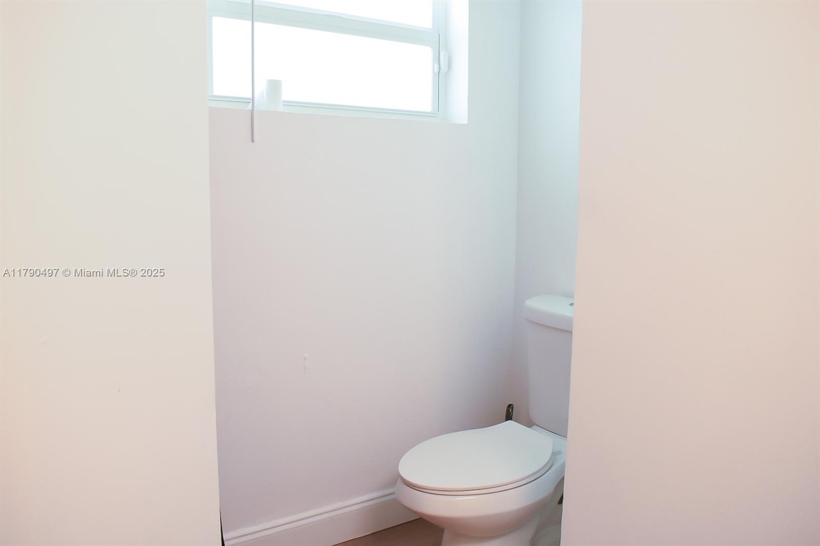 1770 NE 191st St # 1 Unit: 204-1