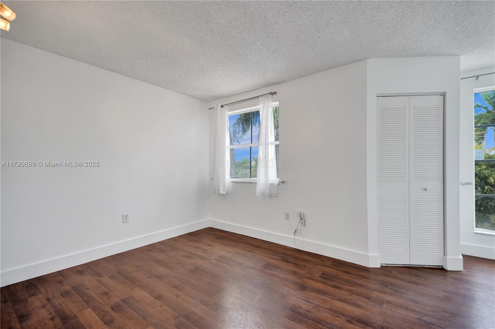 665 NW 85th Pl # 205 Unit: 10-205