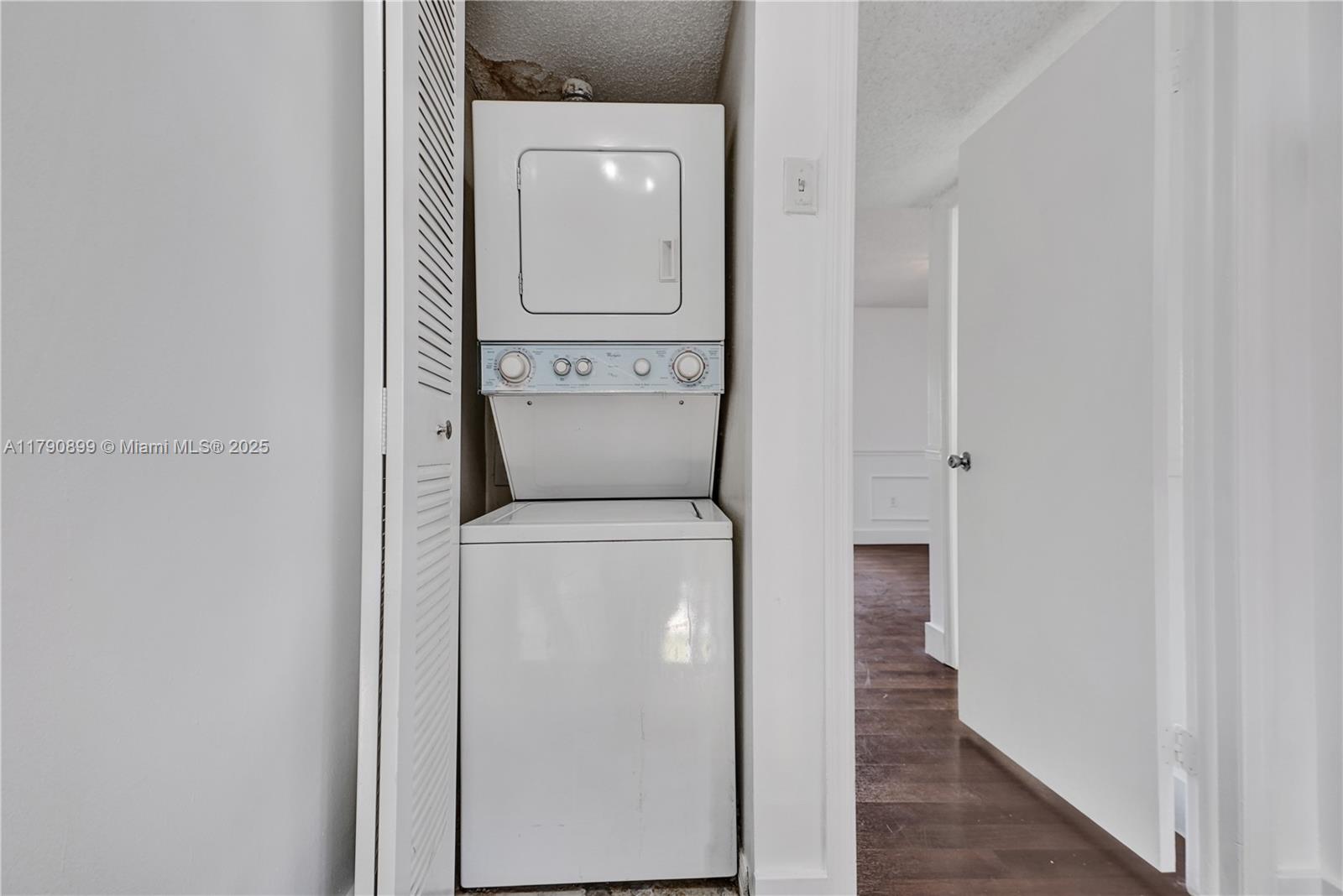 665 NW 85th Pl # 205 Unit: 10-205