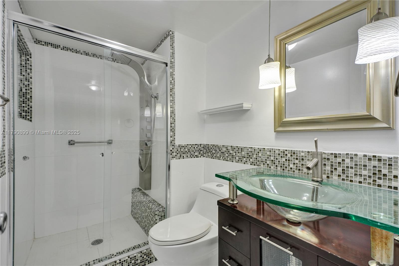 665 NW 85th Pl # 205 Unit: 10-205