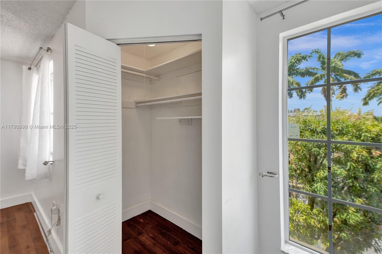 665 NW 85th Pl # 205 Unit: 10-205