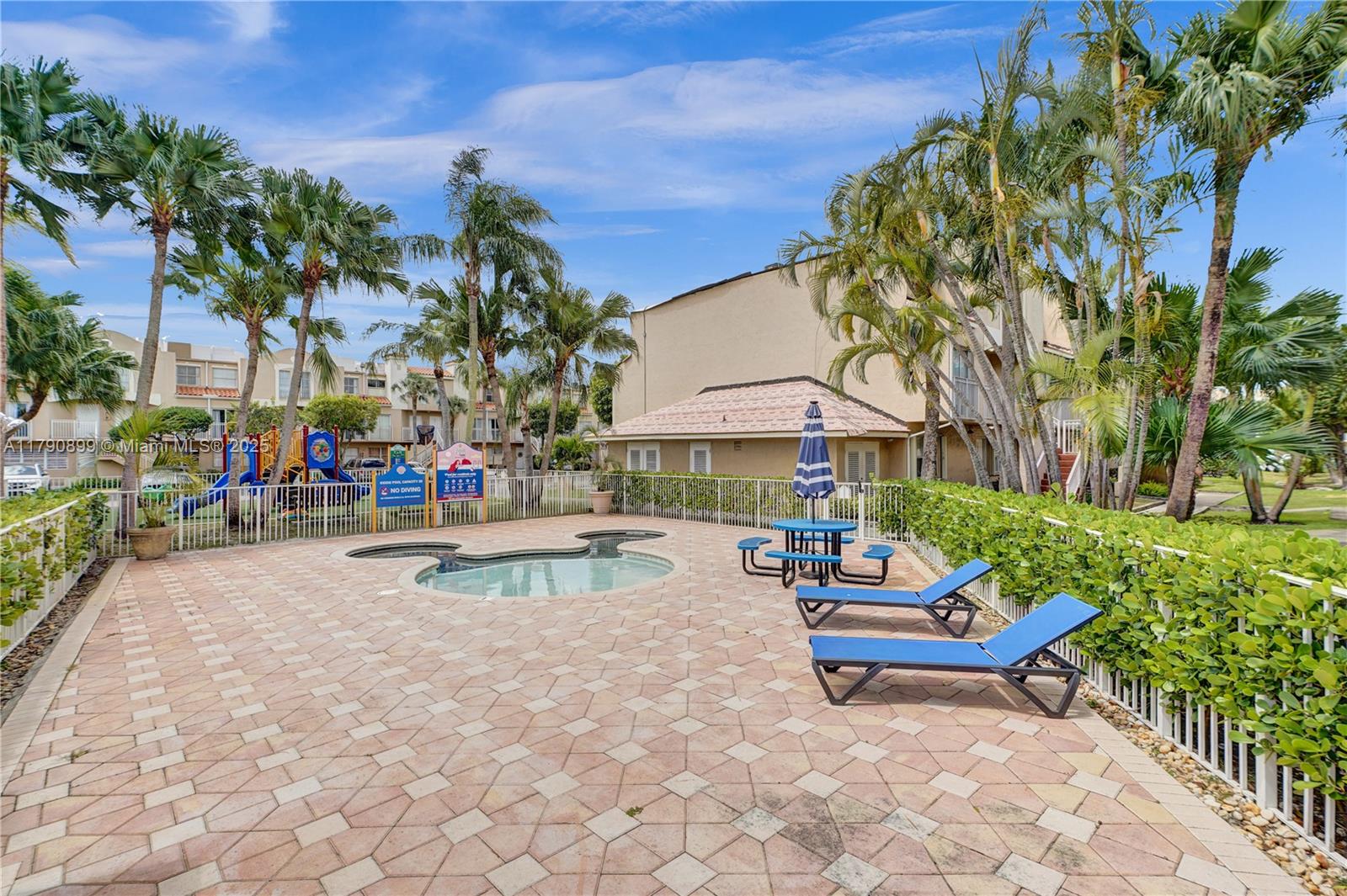 665 NW 85th Pl # 205 Unit: 10-205
