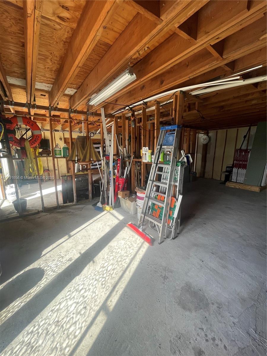 17501 NW 85th Ave