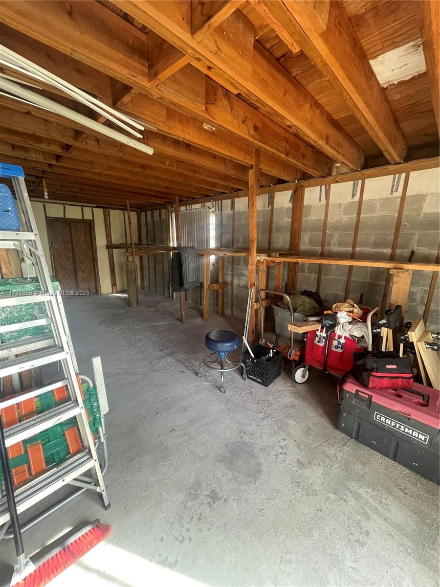 17501 NW 85th Ave