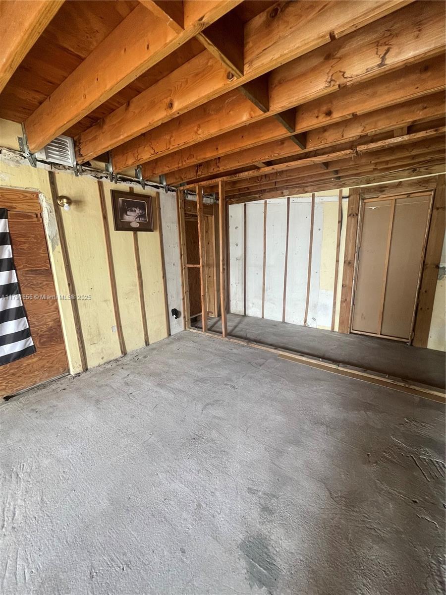 17501 NW 85th Ave