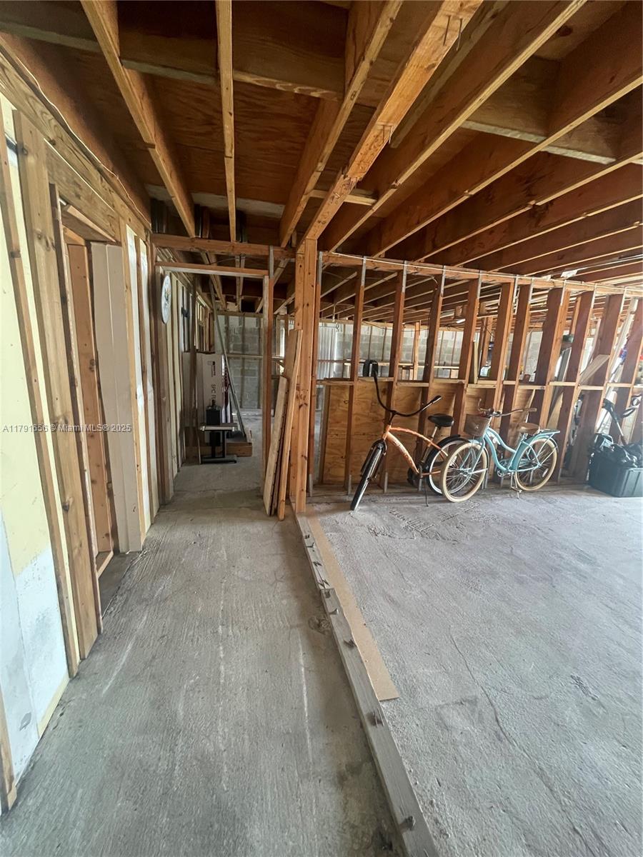 17501 NW 85th Ave