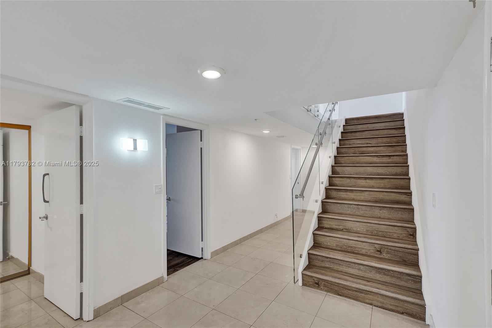 20355 NE 34th Ct # 2725