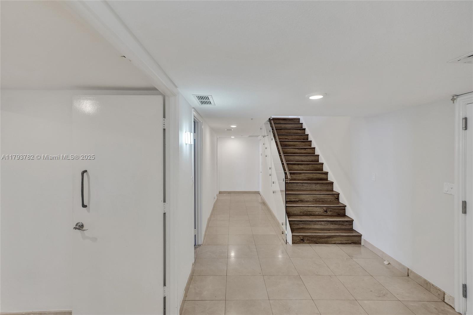 20355 NE 34th Ct # 2725