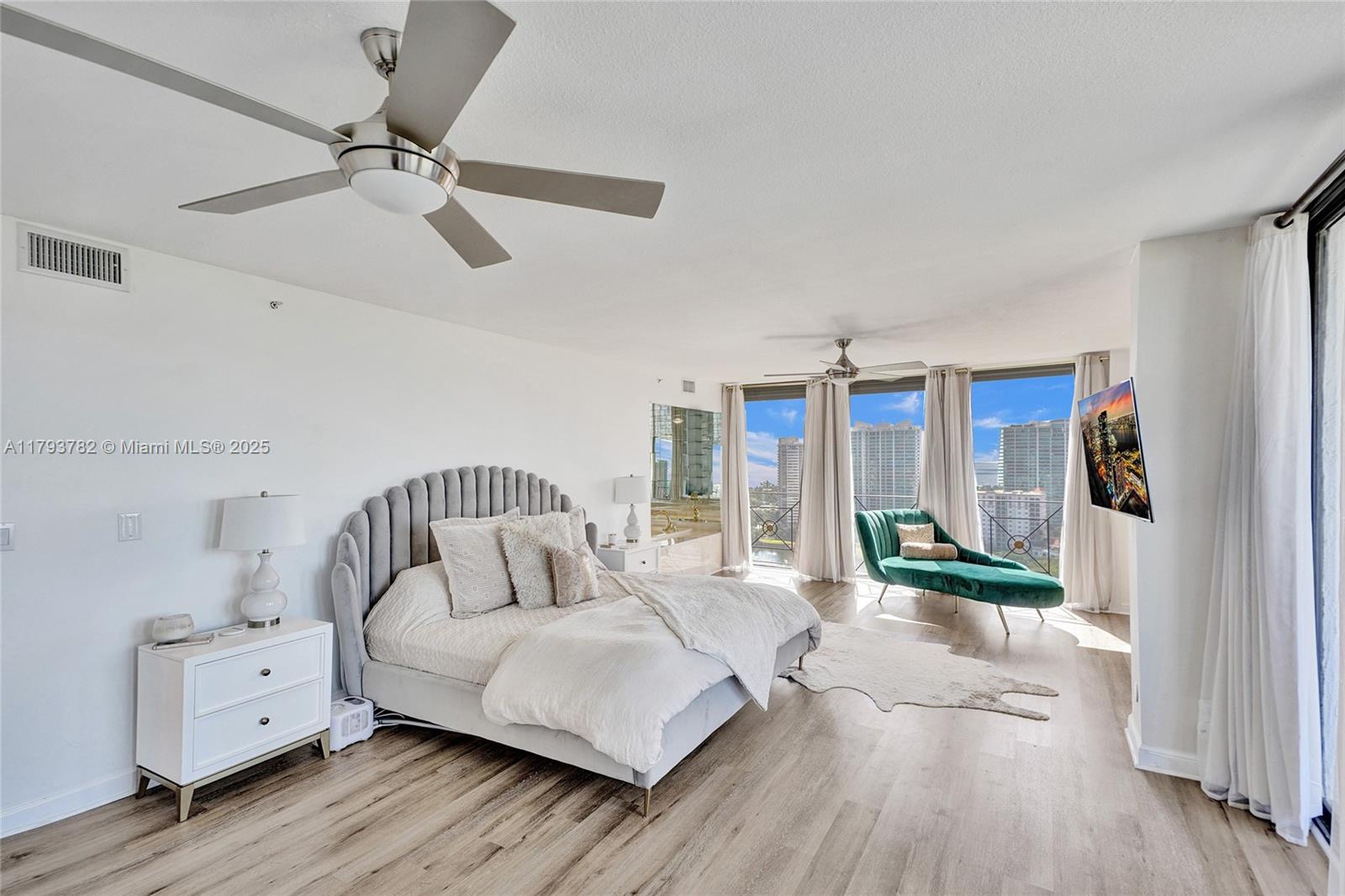 20355 NE 34th Ct # 2725