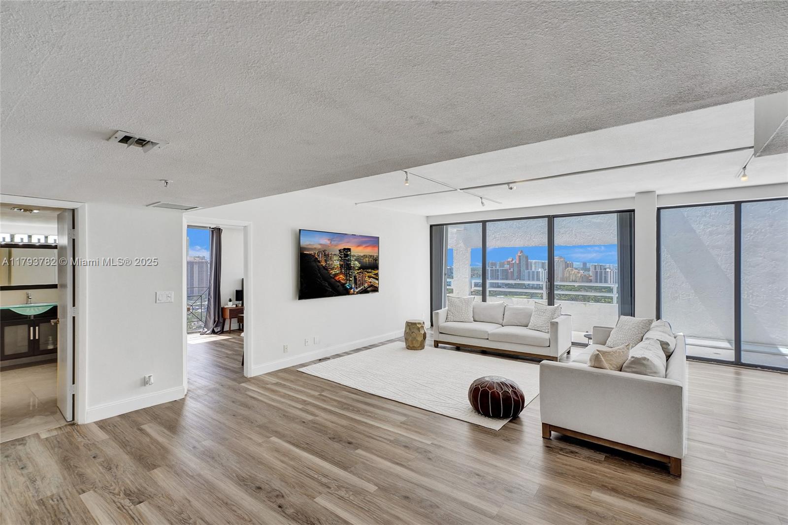 20355 NE 34th Ct # 2725