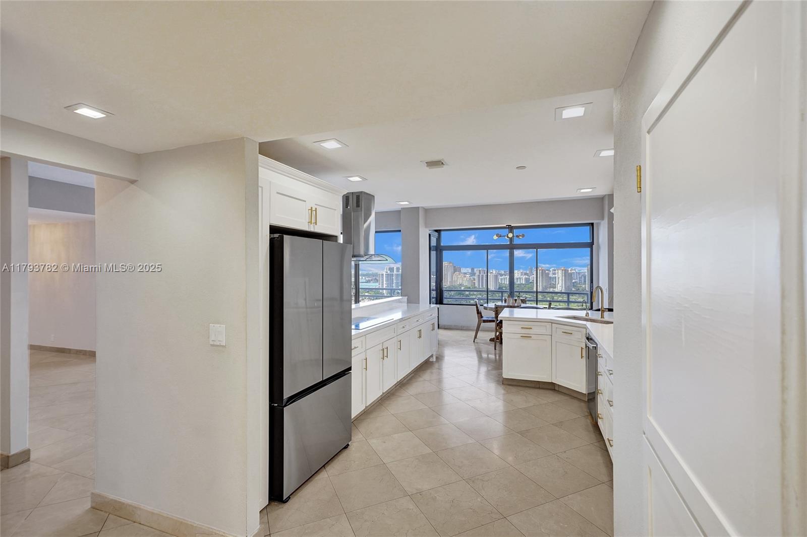 20355 NE 34th Ct # 2725