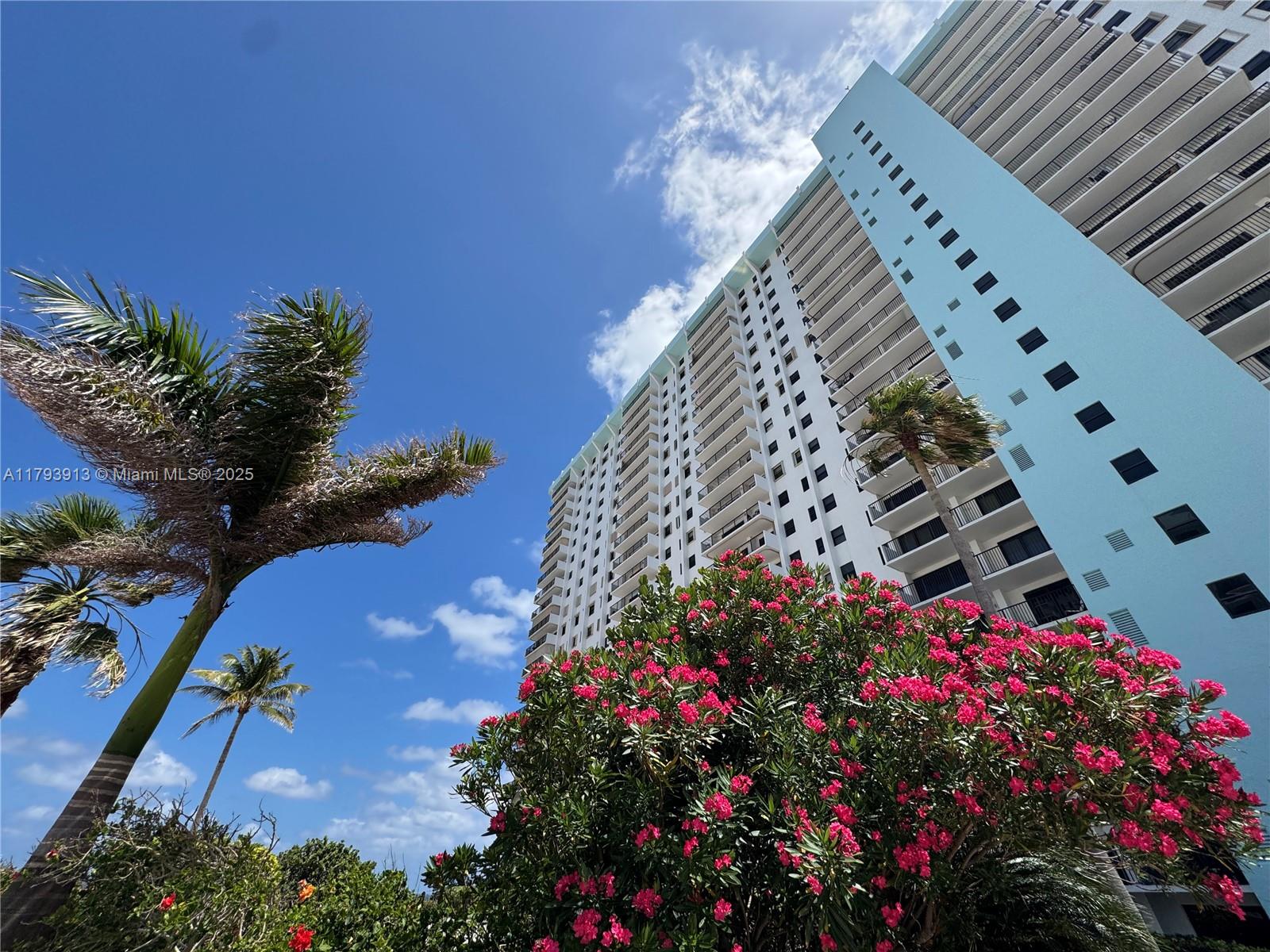 1201 S Ocean Dr # 1512S