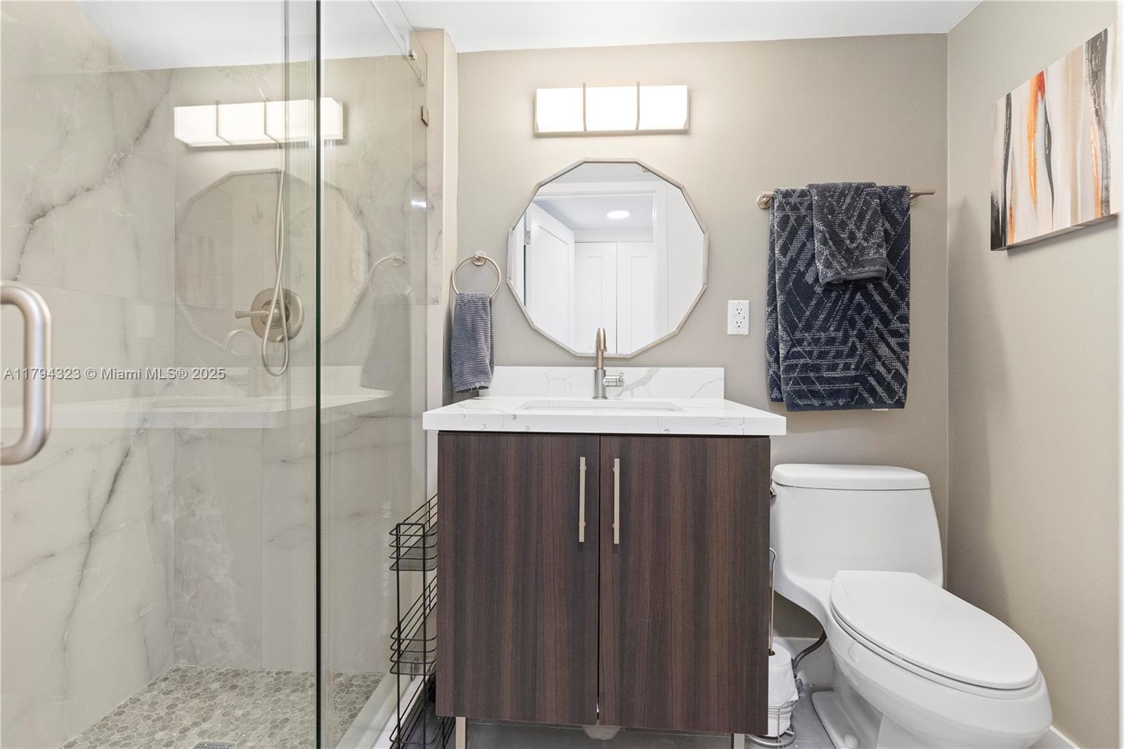 3600 Mystic Pointe Dr # 306