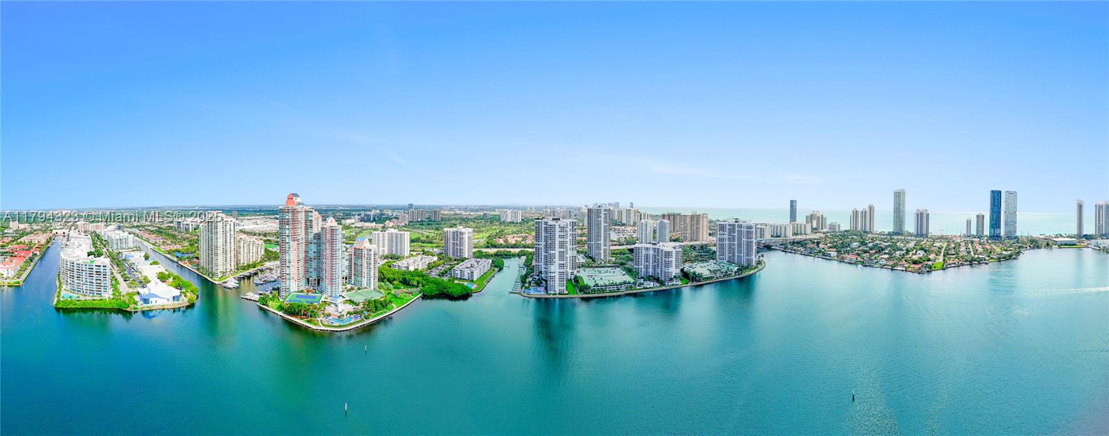3600 Mystic Pointe Dr # 306