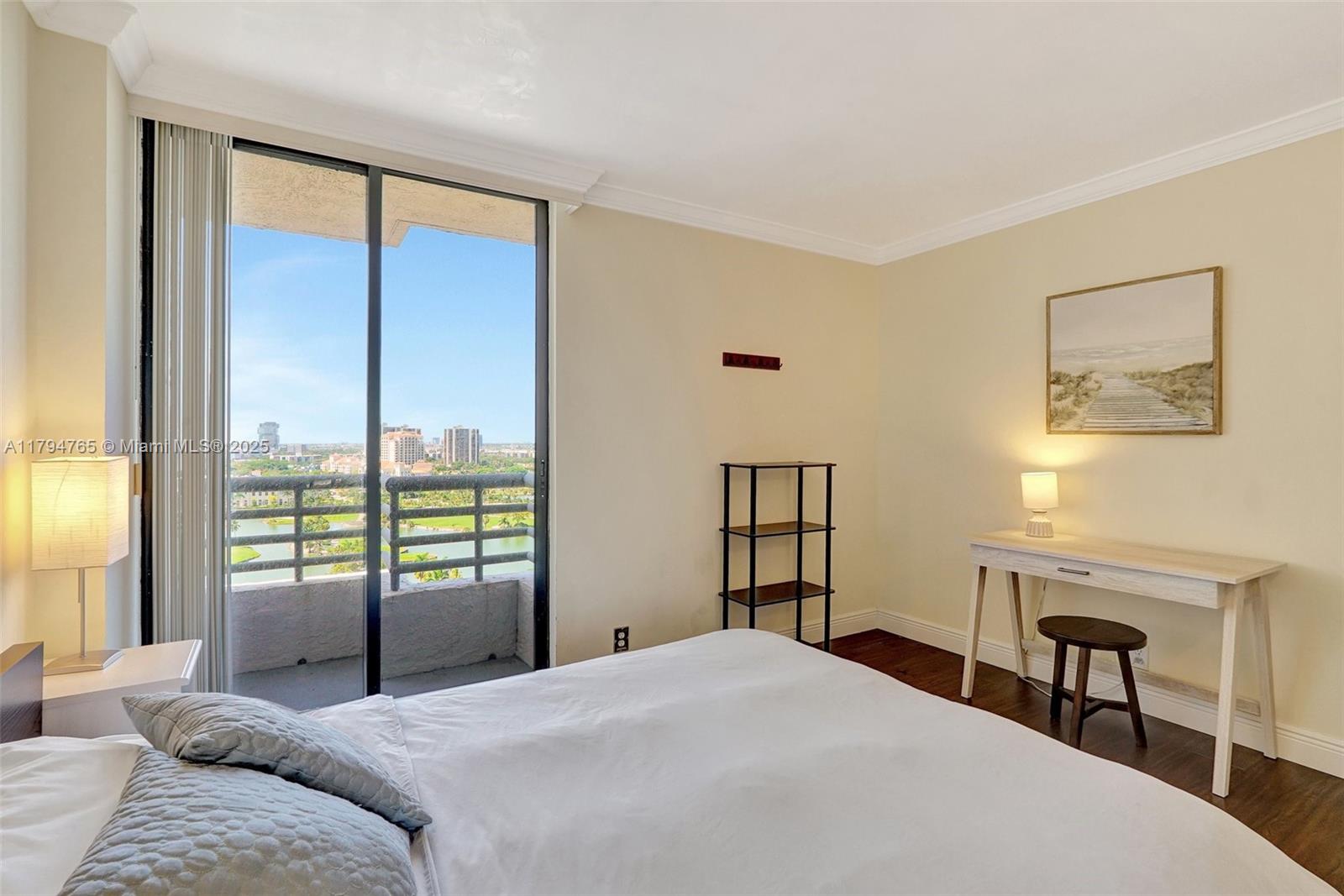 3300 NE 191 St Unit: LP07