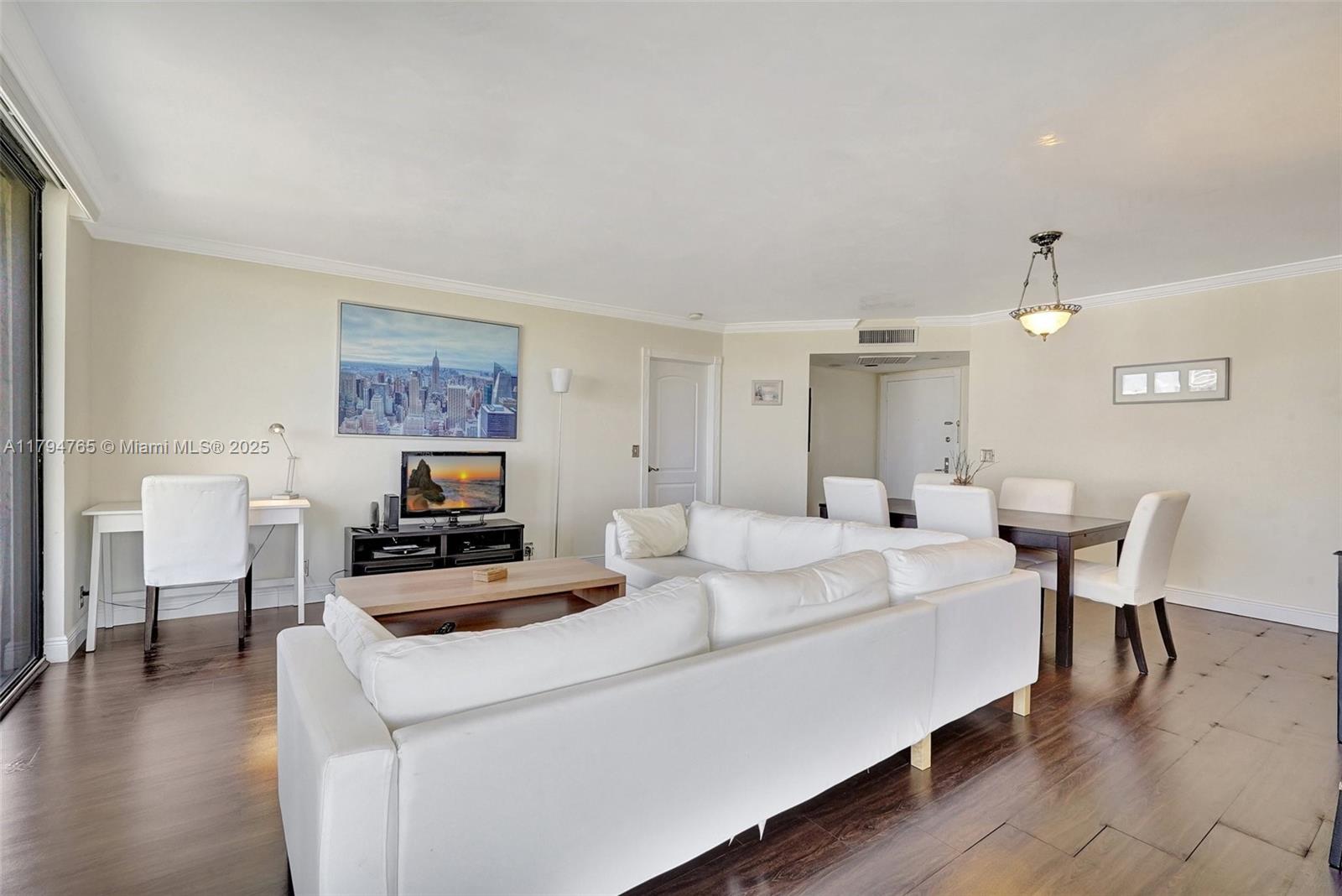 3300 NE 191 St Unit: LP07