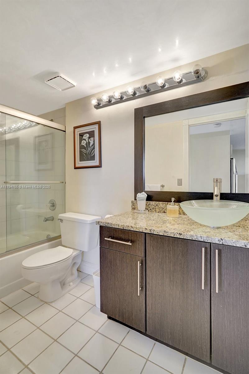 3300 NE 191 St Unit: LP07