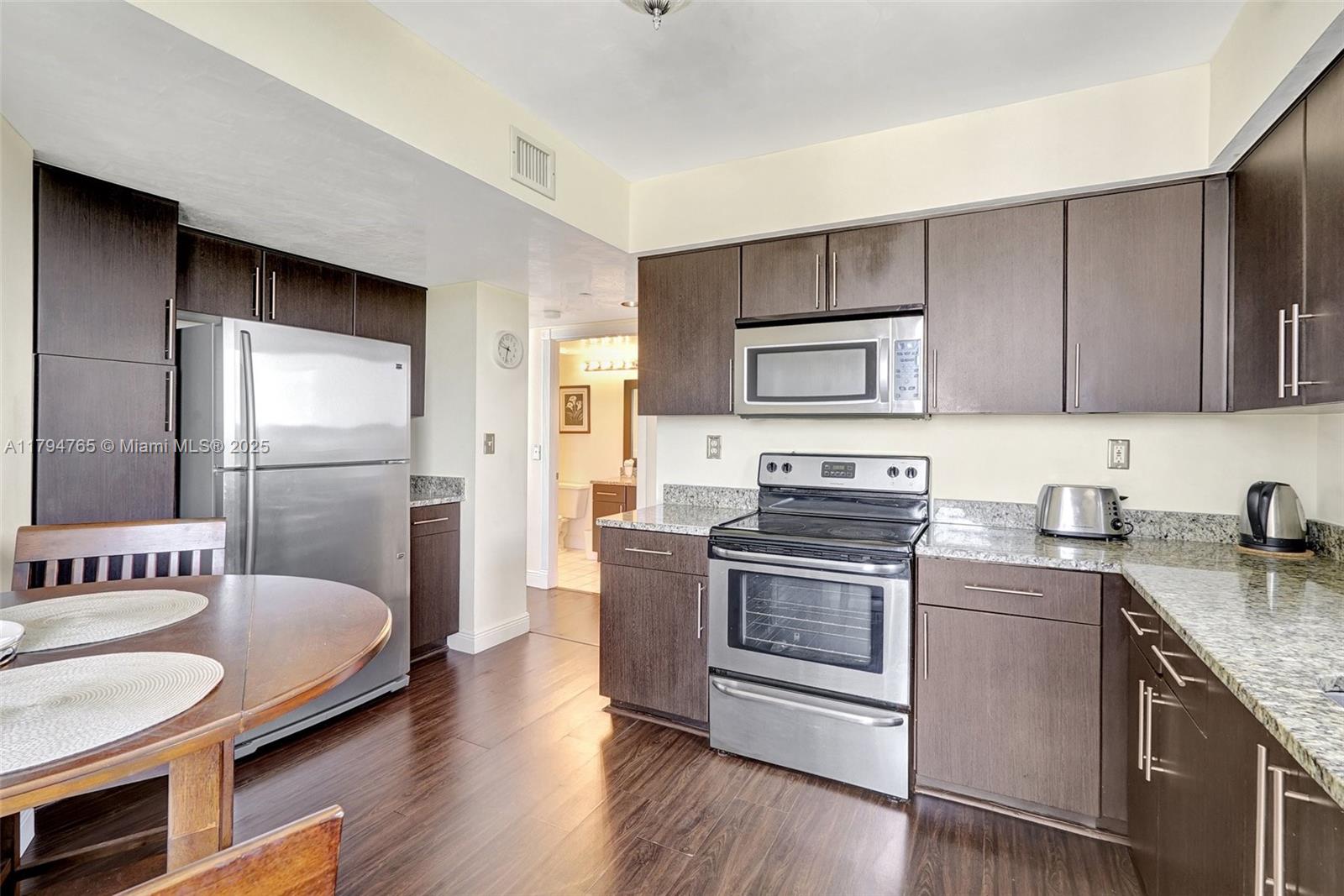 3300 NE 191 St Unit: LP07