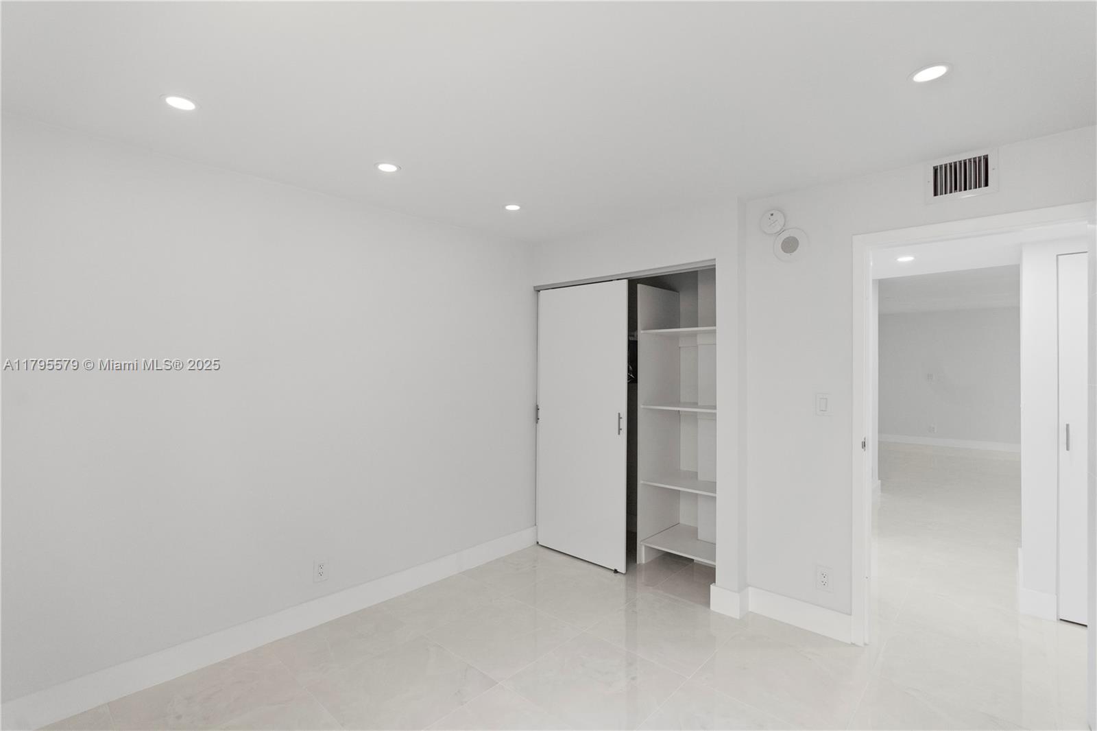 17011 N Bay Rd # 108