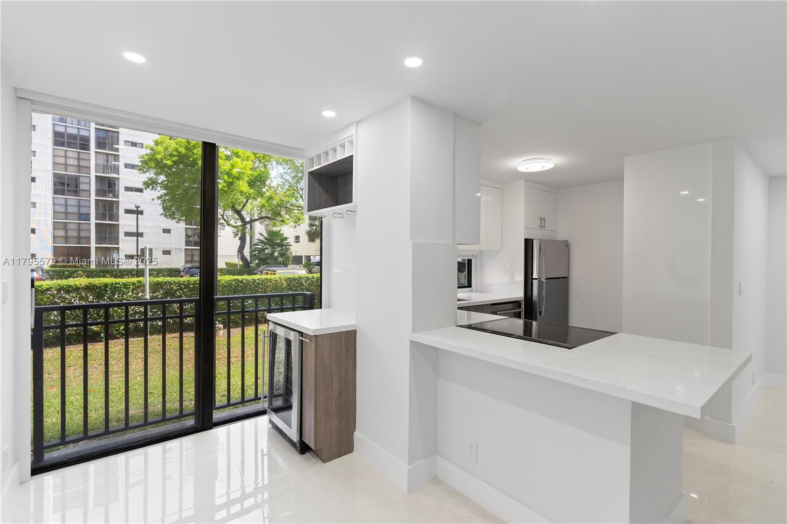 17011 N Bay Rd # 108