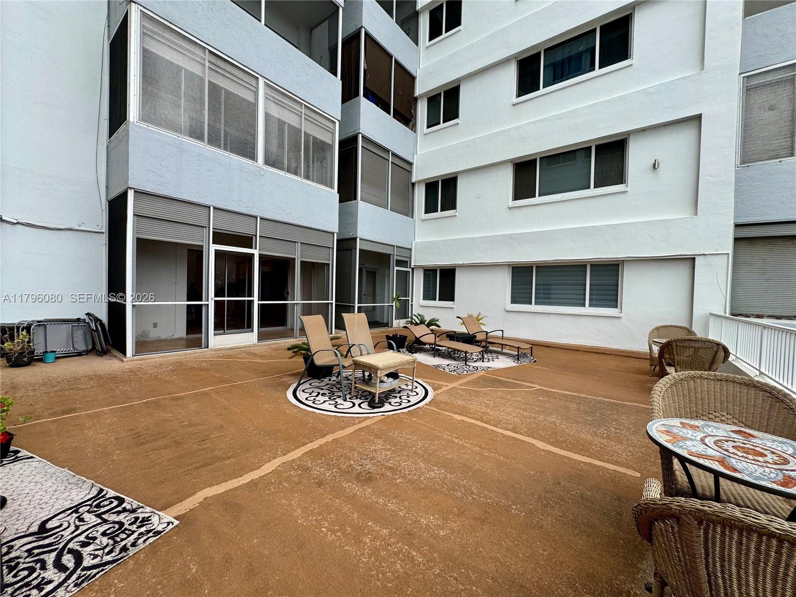 1700 Pierce St # 202