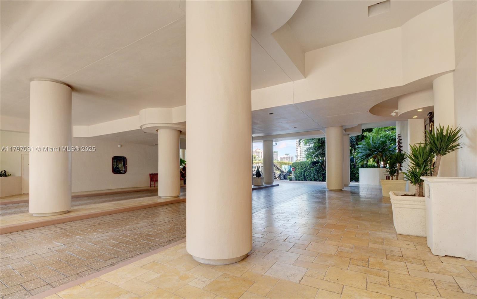 19667 Turnberry Way Unit: 16GR