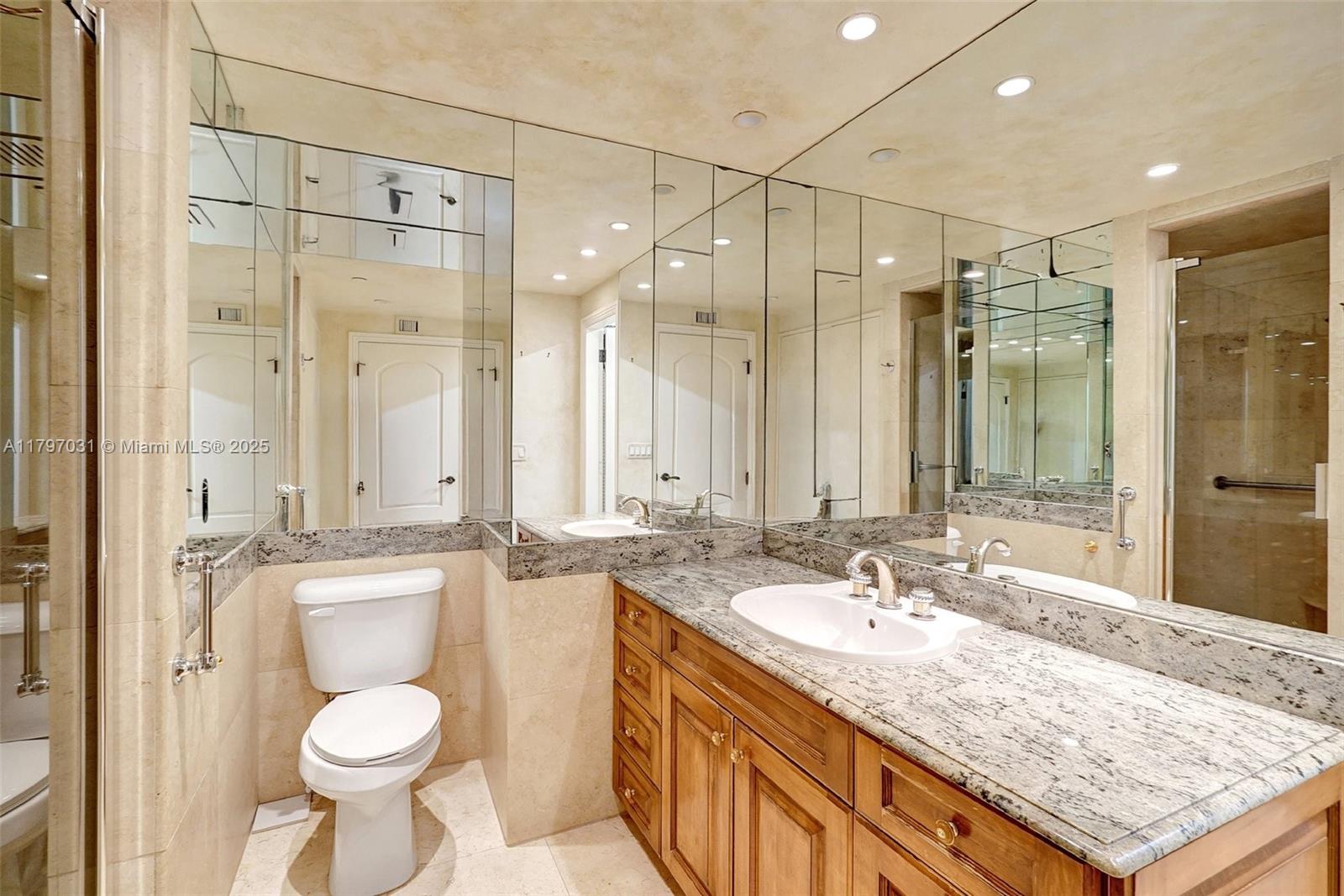 19667 Turnberry Way Unit: 16GR