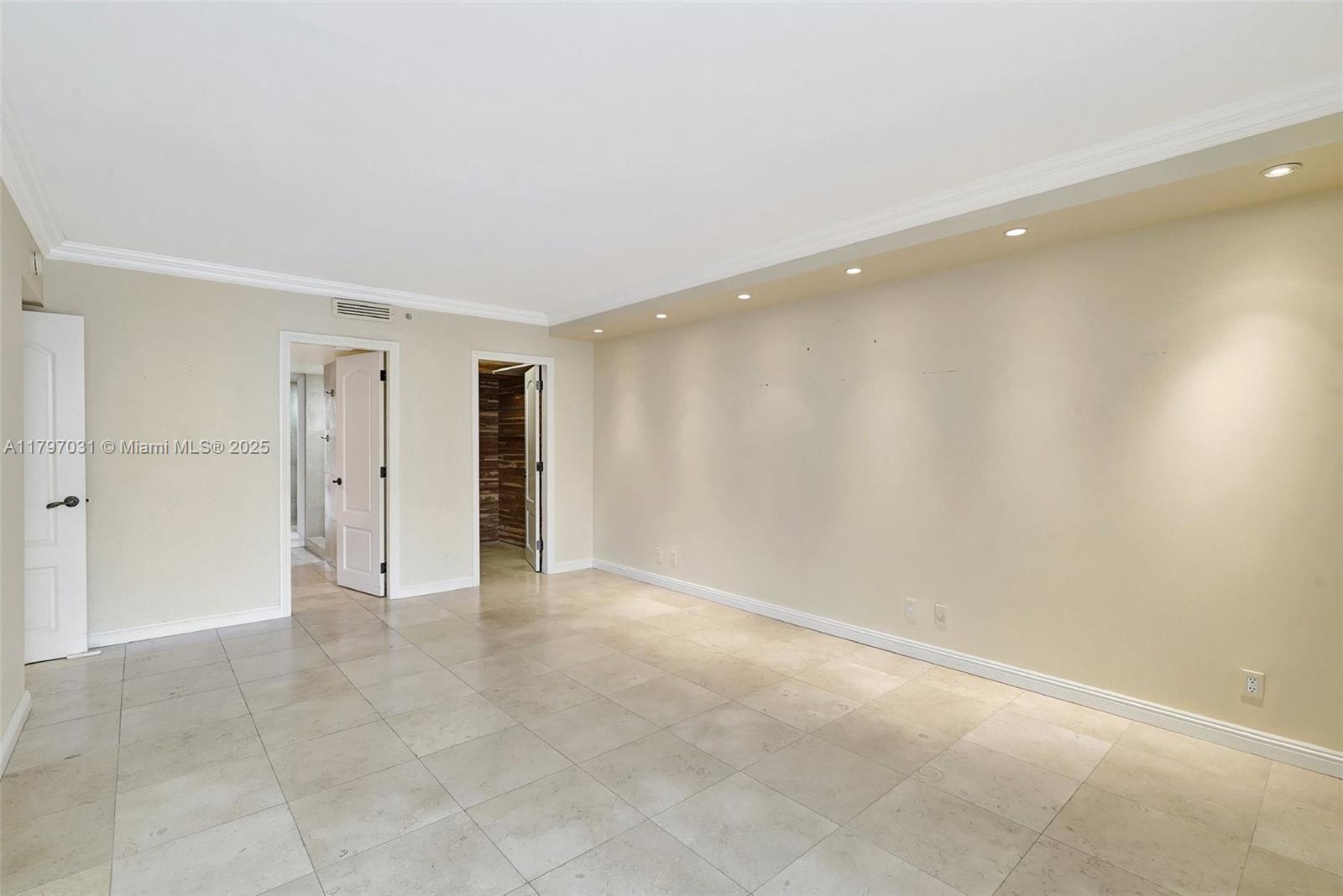 19667 Turnberry Way Unit: 16GR