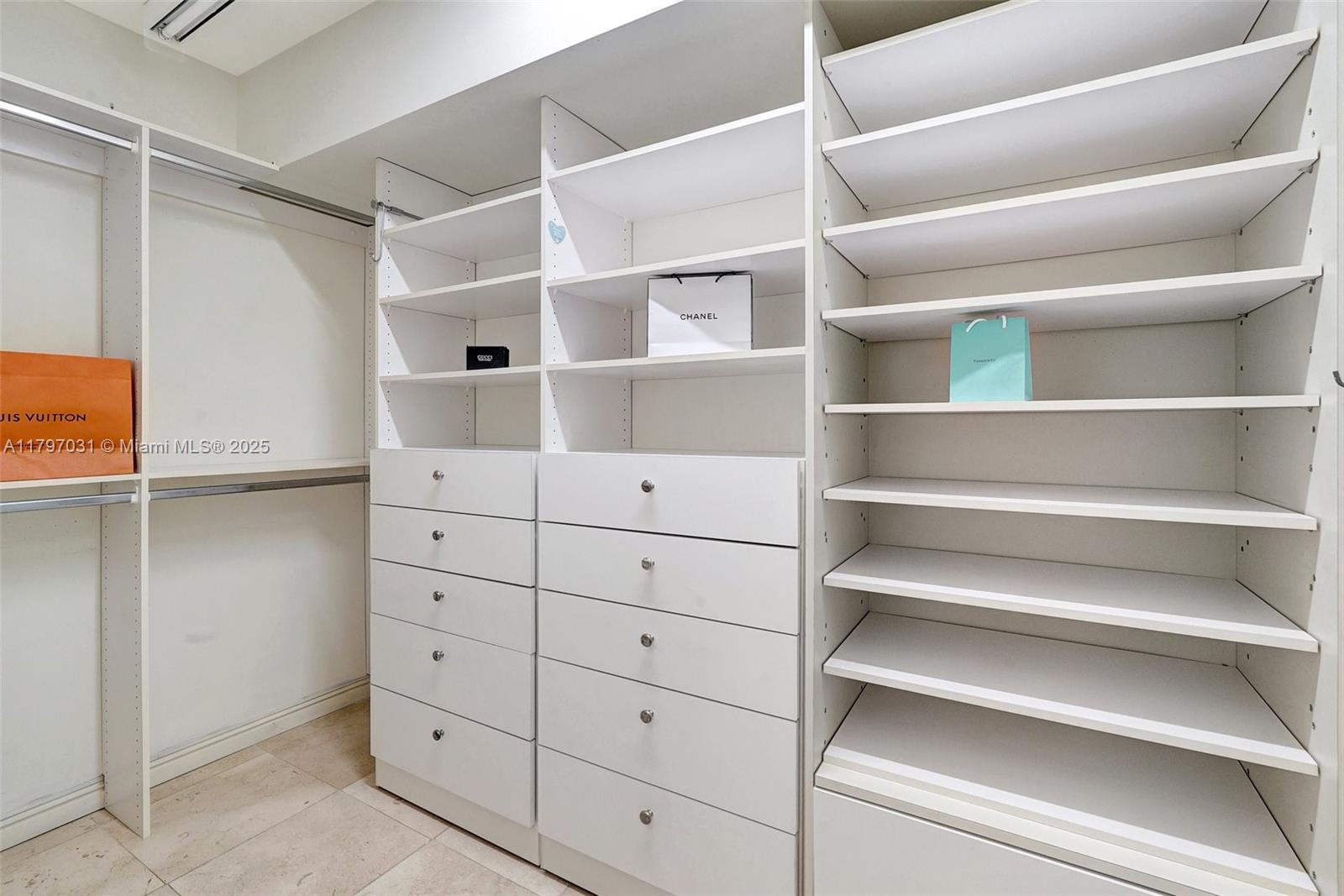 19667 Turnberry Way Unit: 16GR