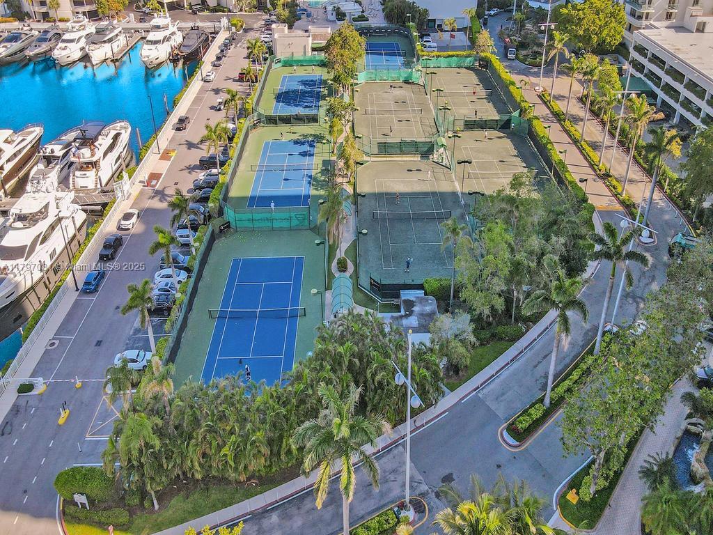 19667 Turnberry Way Unit: 16GR