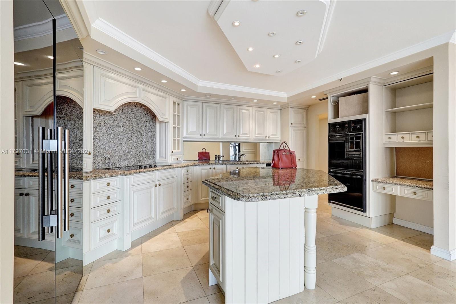 19667 Turnberry Way Unit: 16GR