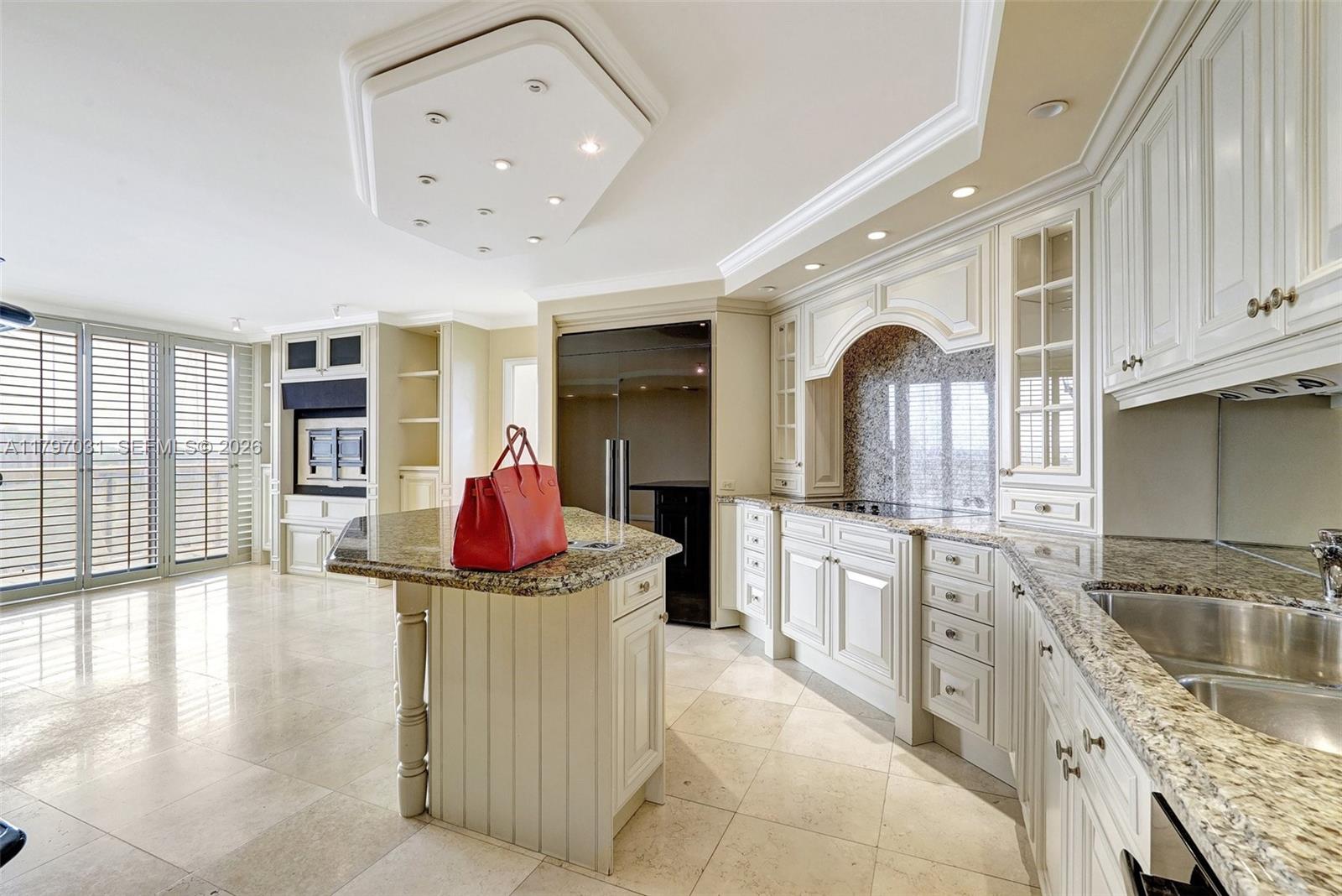 19667 Turnberry Way Unit: 16GR