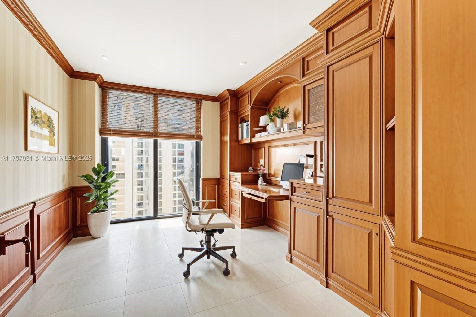 19667 Turnberry Way Unit: 16GR