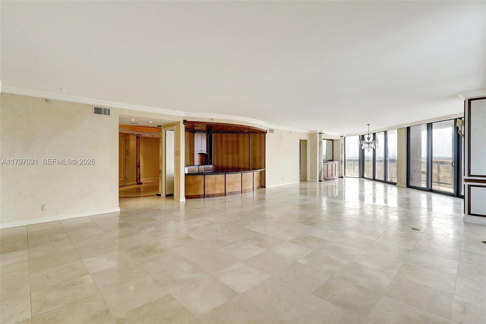 19667 Turnberry Way Unit: 16GR