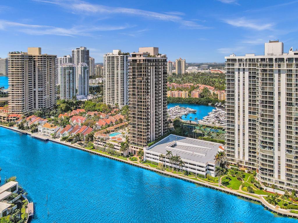 19667 Turnberry Way Unit: 16GR