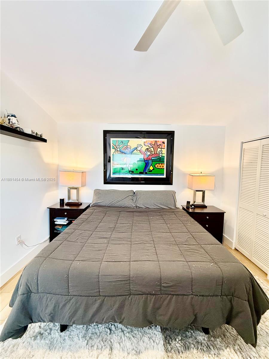 1120 Canella Ln