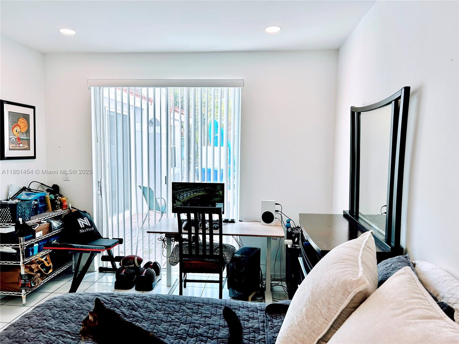 1120 Canella Ln
