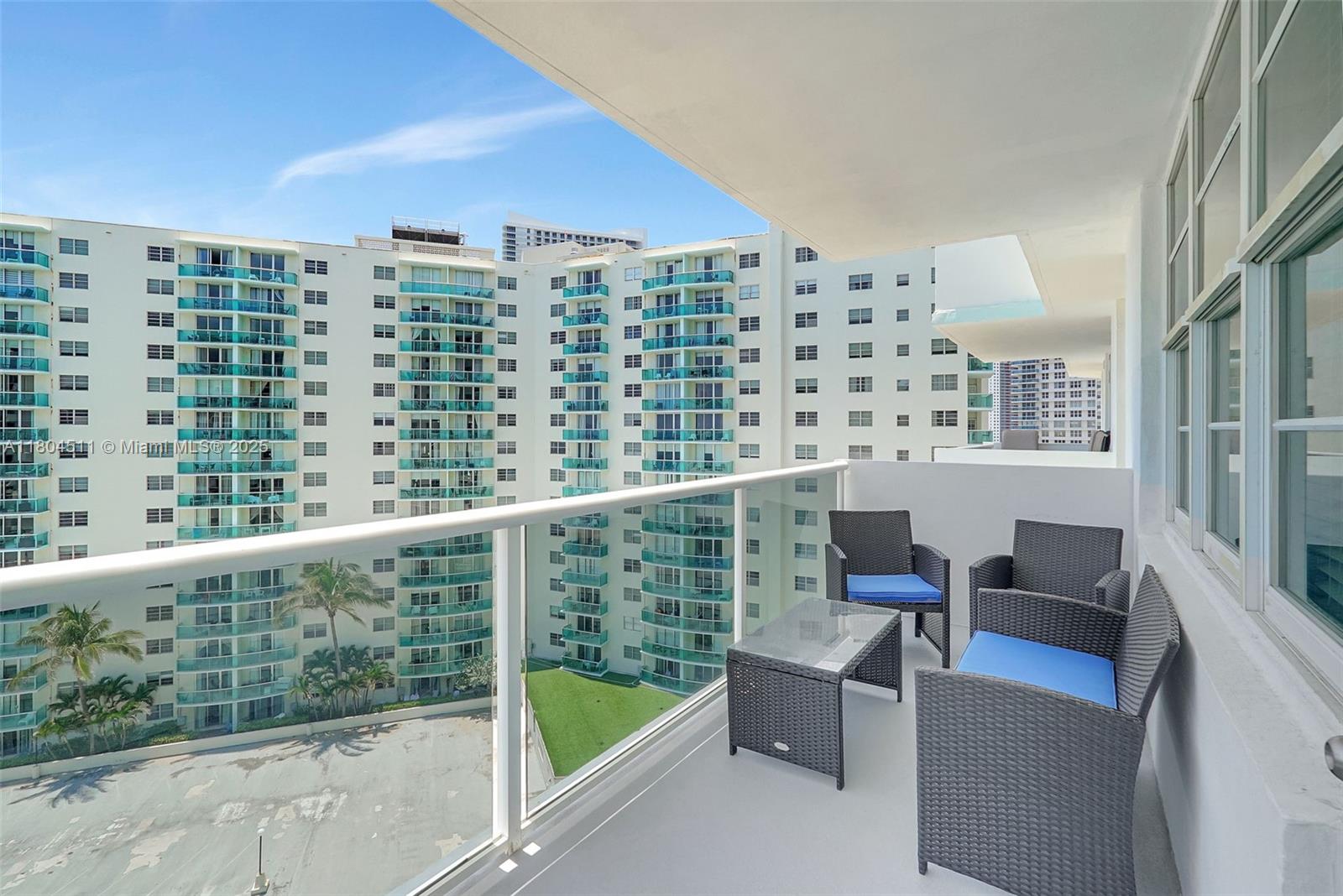 3725 S Ocean Dr # 1014