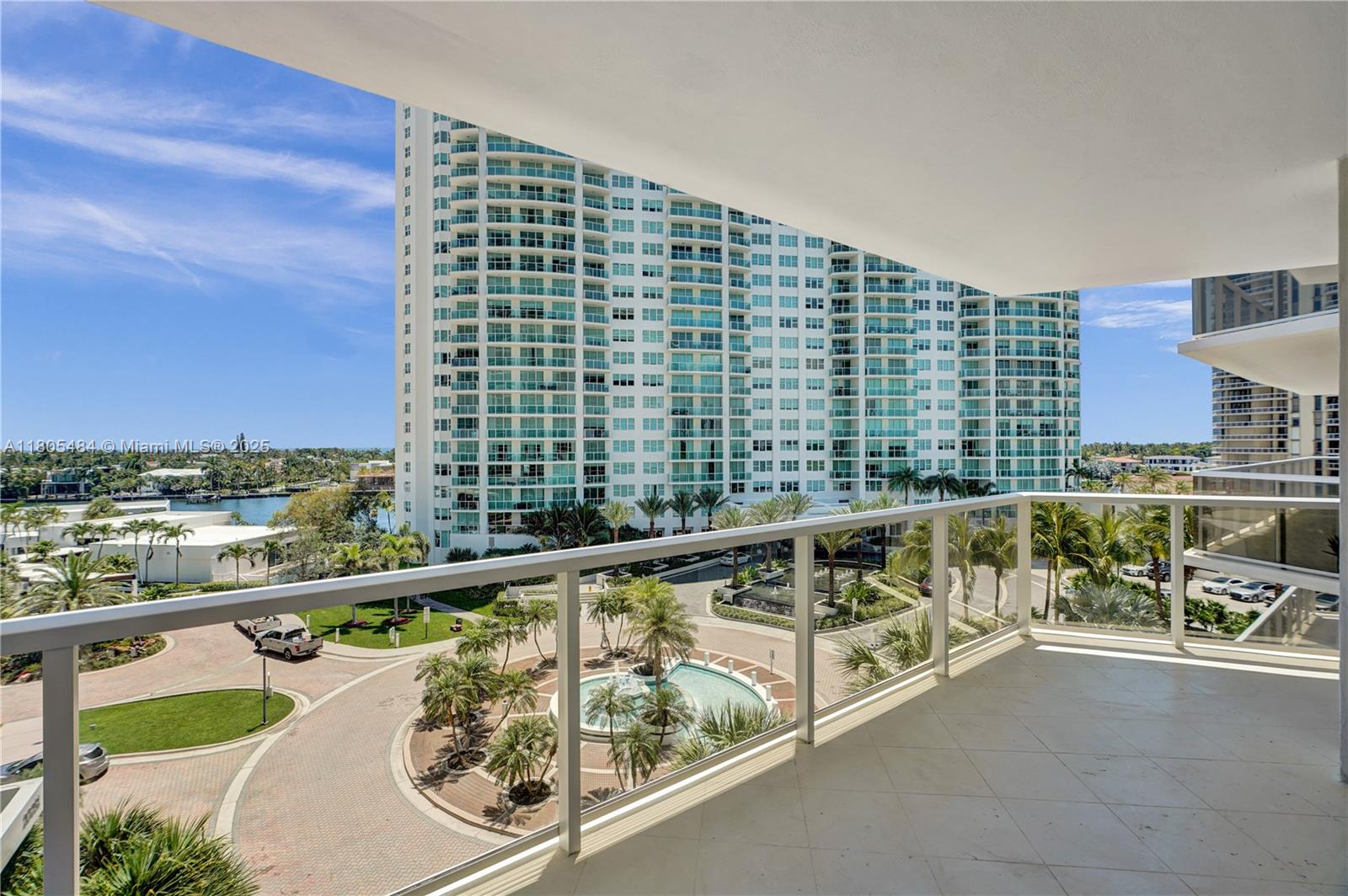 20281 E Country Club Dr # 412