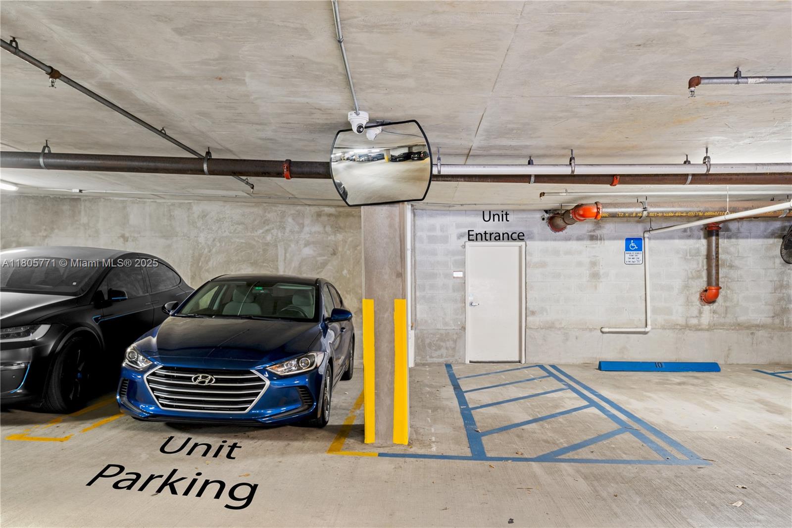 600 NE 27th St Unit: TH103