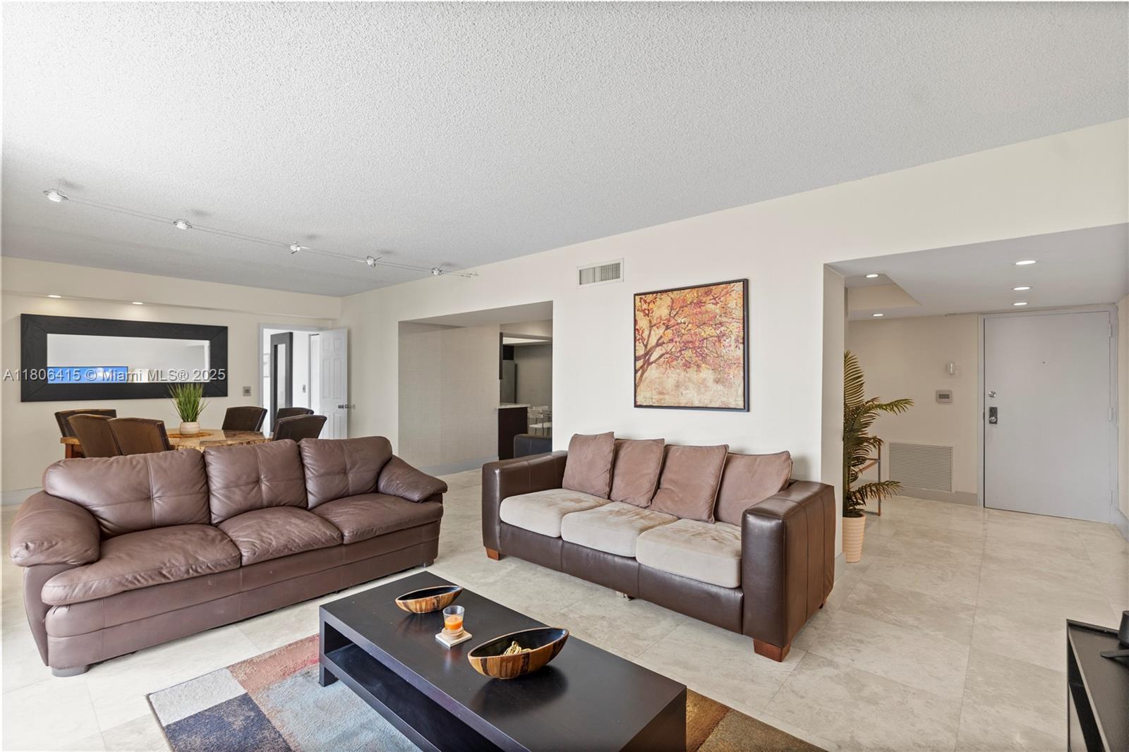 18181 NE 31st Ct Unit: PH07