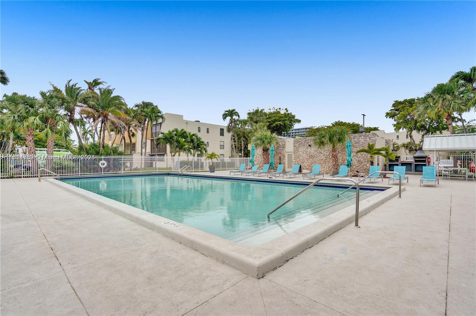 20300 W Country Club Dr # 3 Unit: 101-3