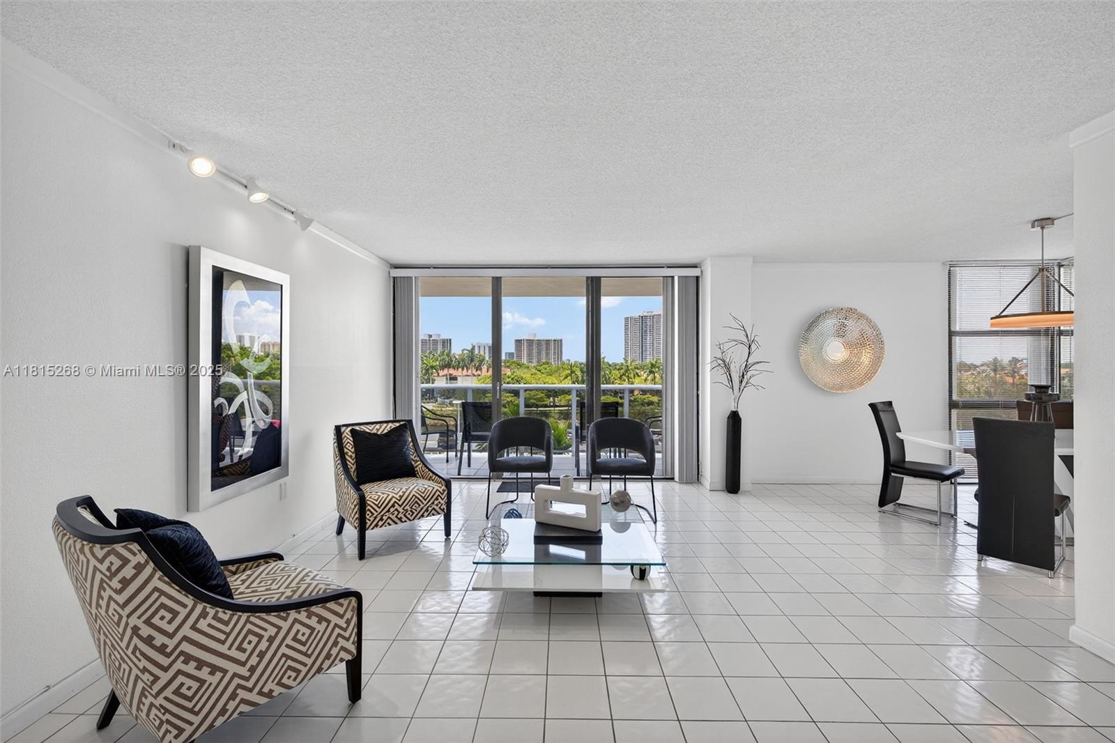3675 N Country Club Dr # 401