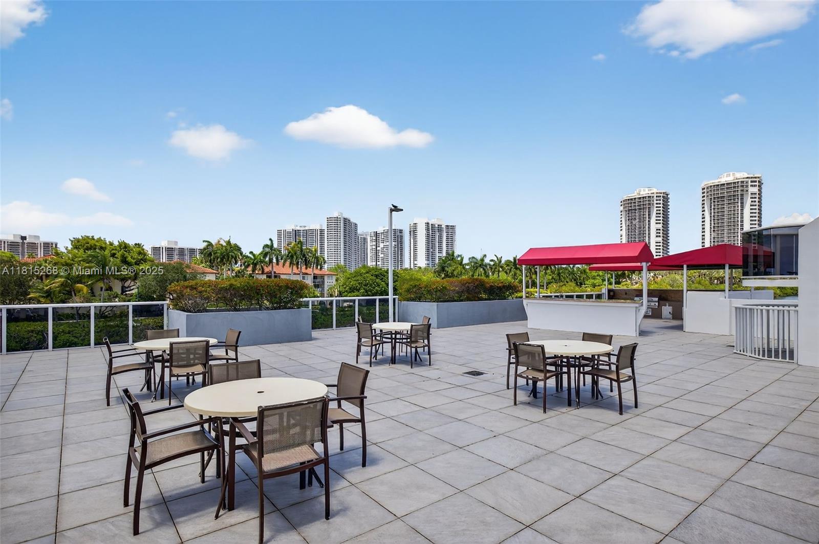 3675 N Country Club Dr # 401