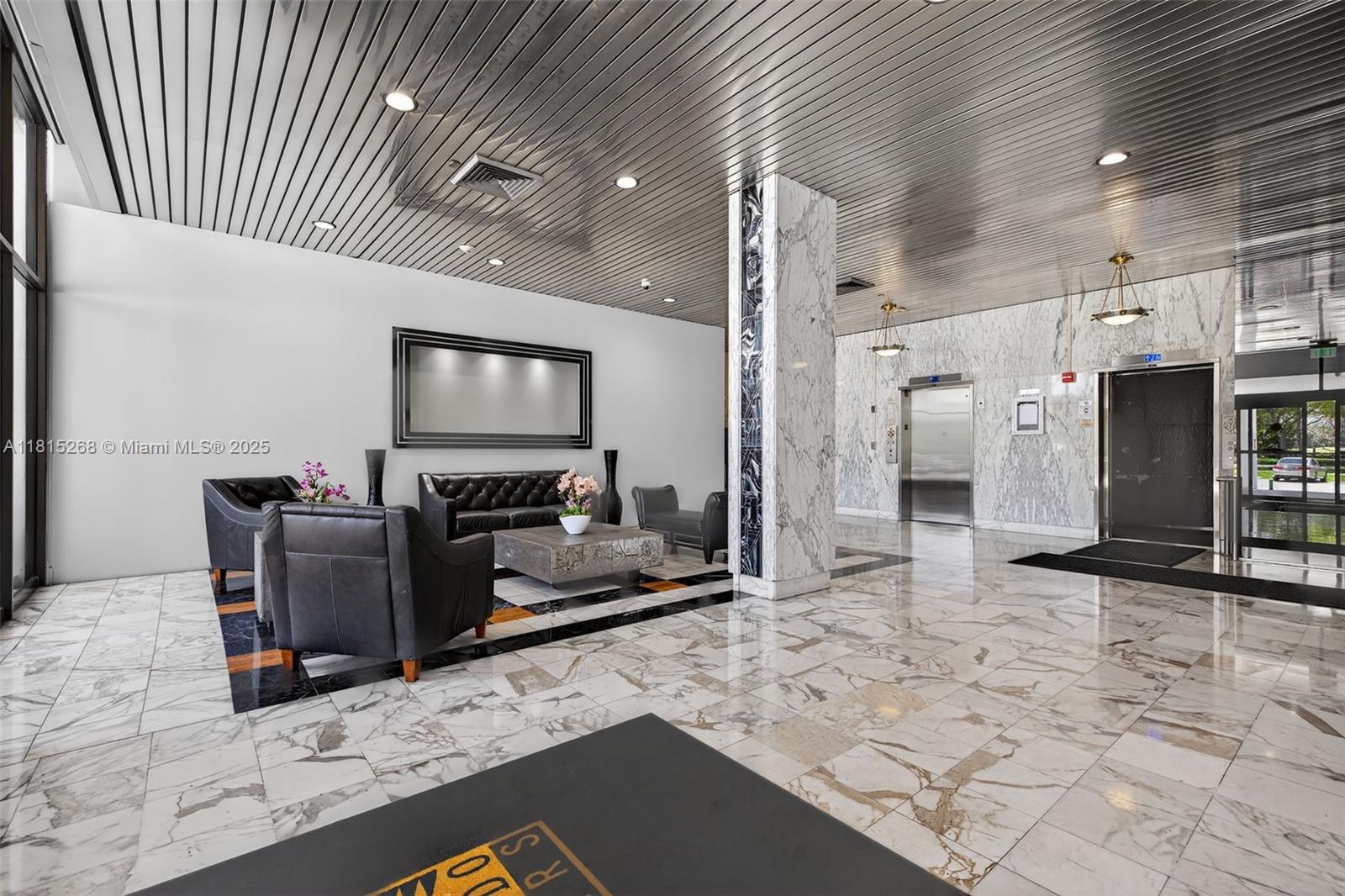 3675 N Country Club Dr # 401